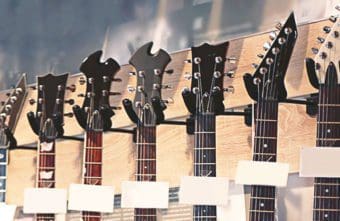 Kopfplatte der E-Gitarre: Durchdachte Ästhetik mit Markenaussage